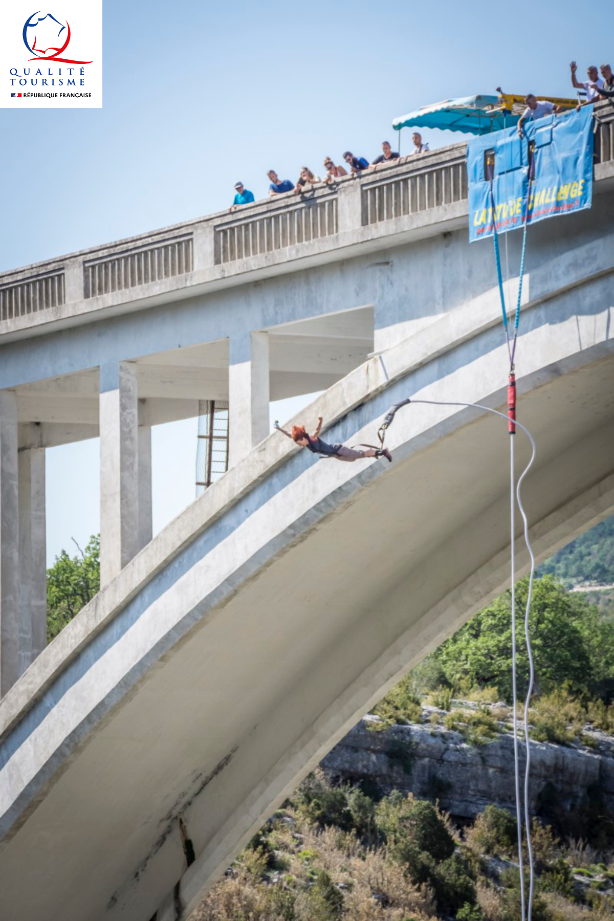 Photo Bungee jumping from the Artuby Bridge