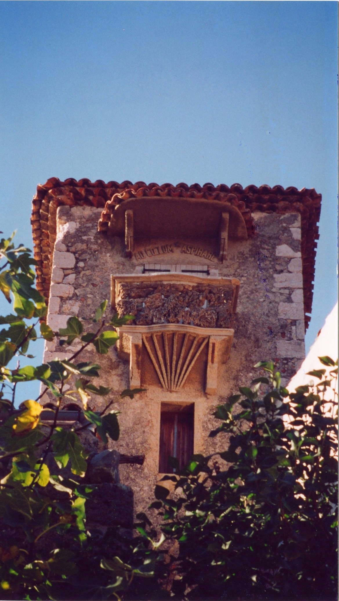 Photo Tower with worked balcony