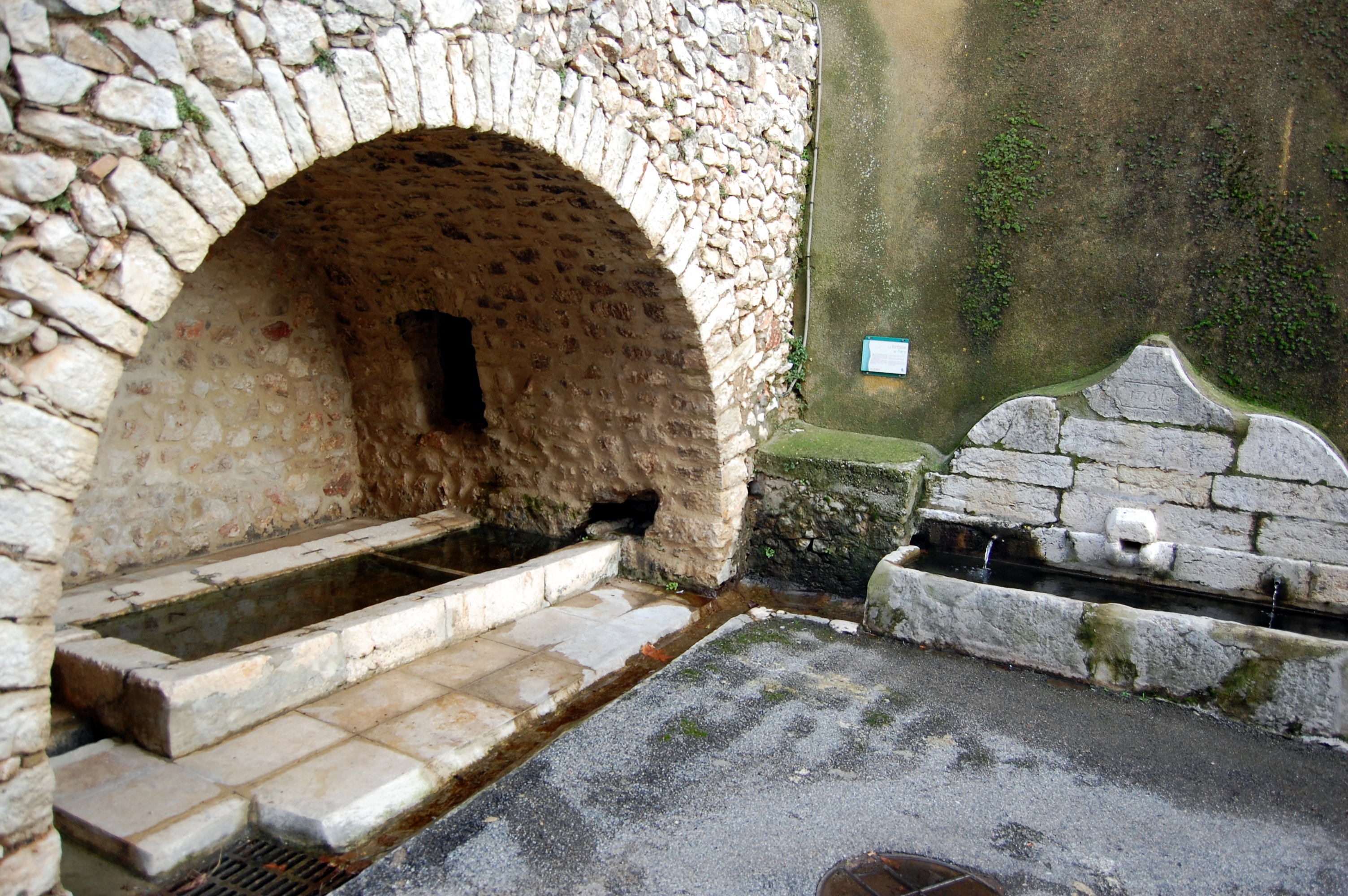 Photo Paty fountain-washhouse