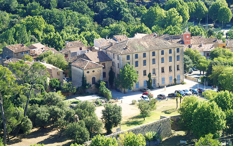 Le village de Sillans la cascade