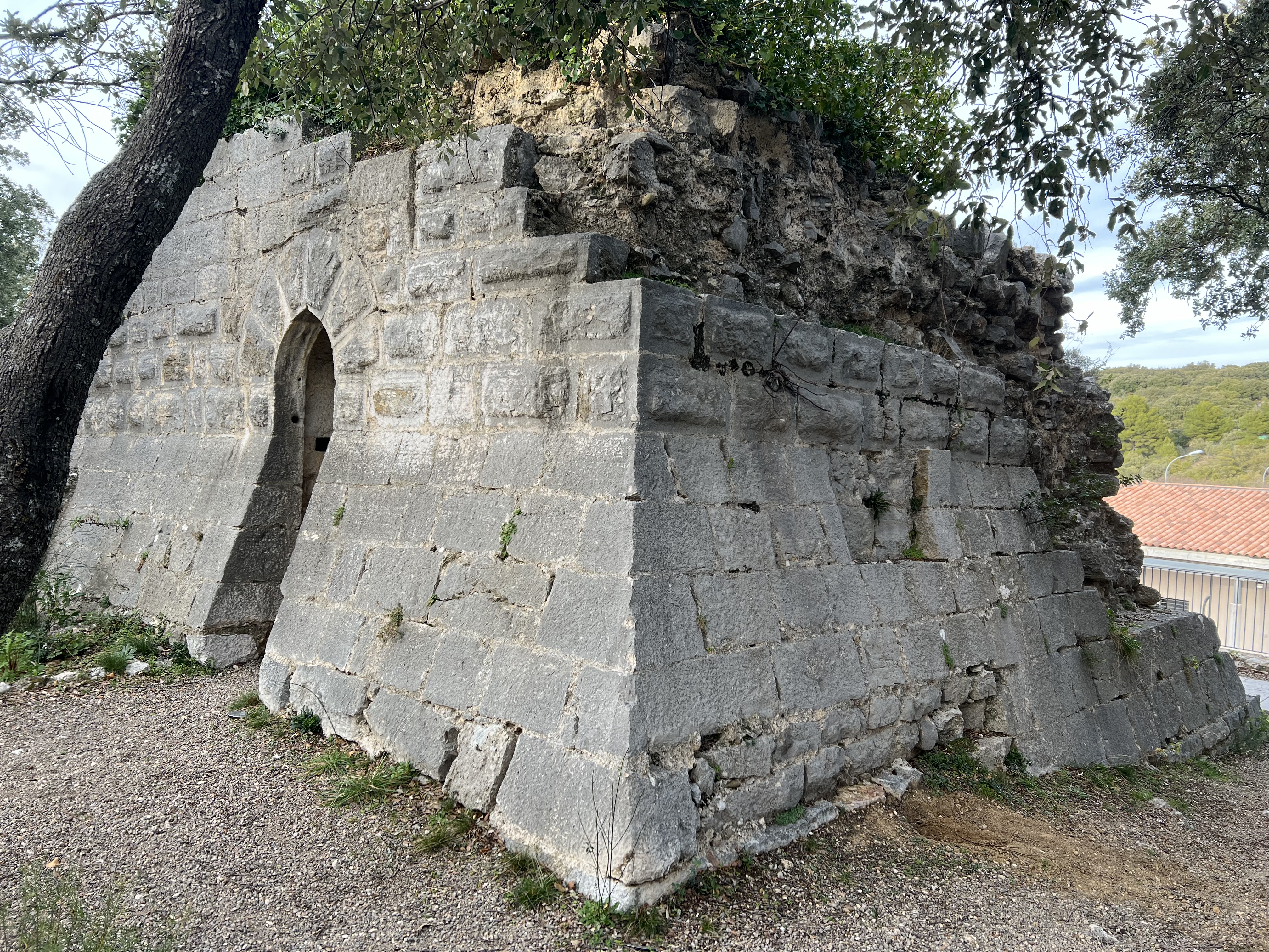 Photo Ruins of Sabran Castle