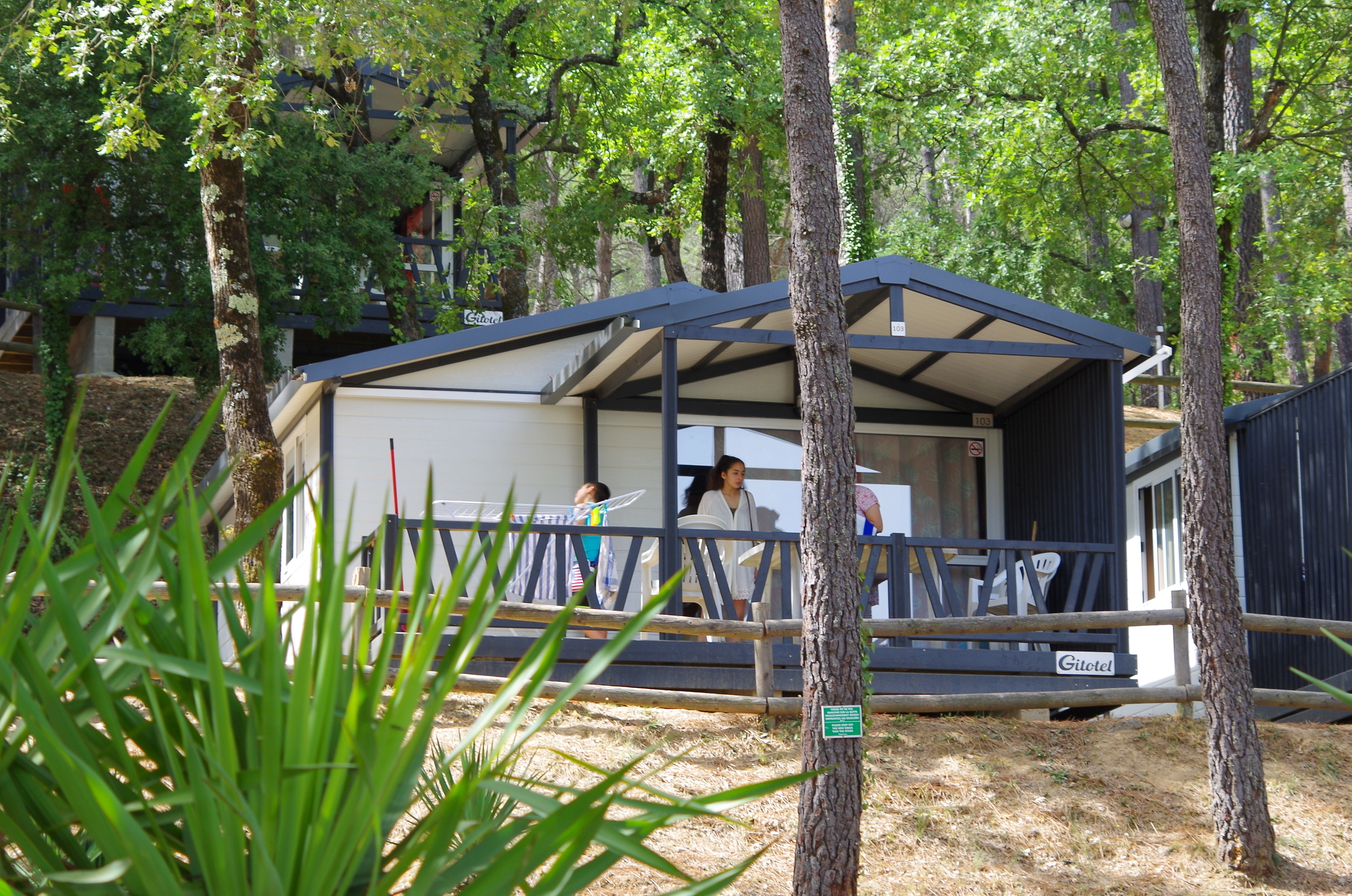 Tobogan Parc aquatique - Camping Paradis Le Ruou