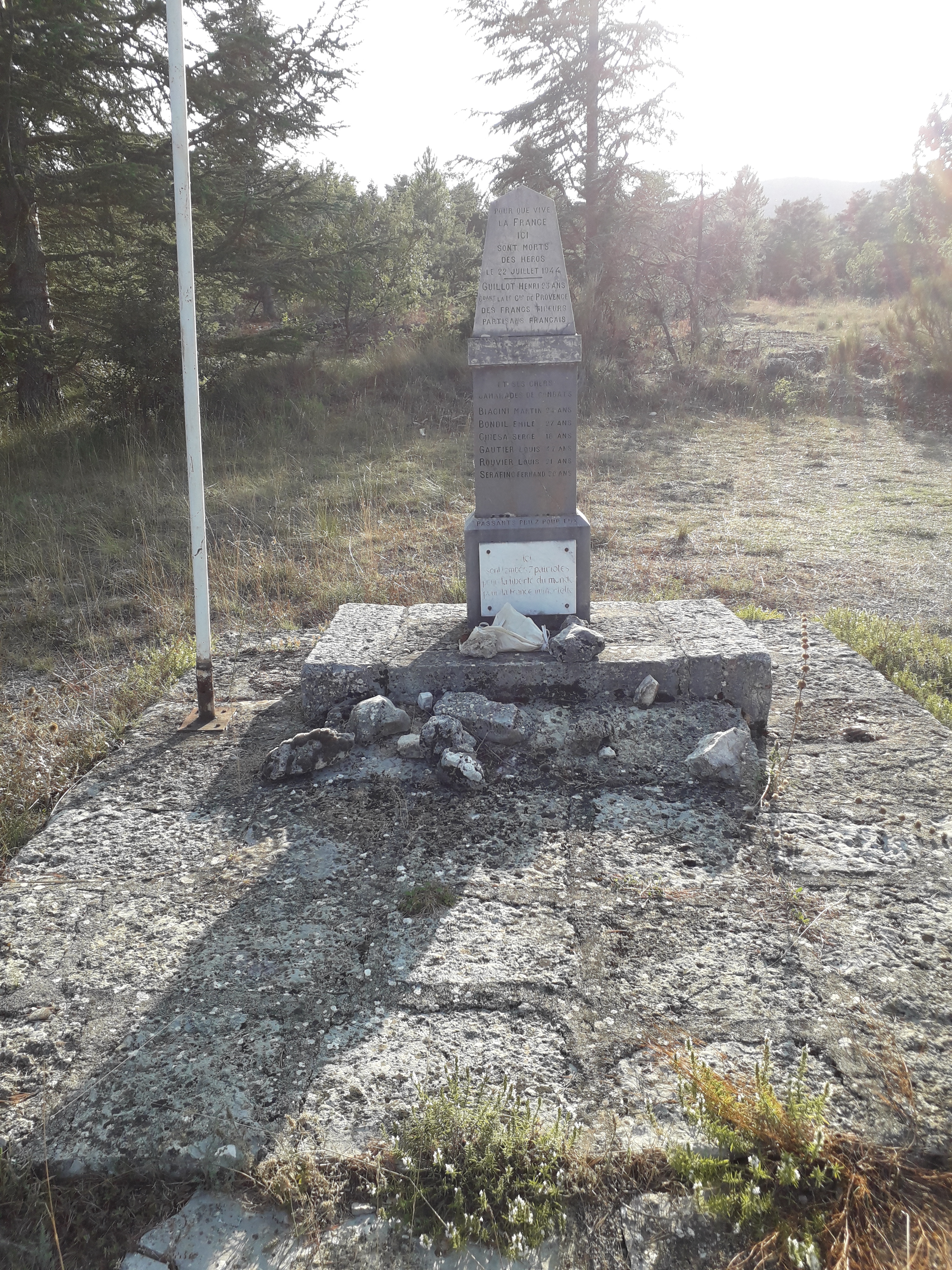 Photo 1944 Memorial